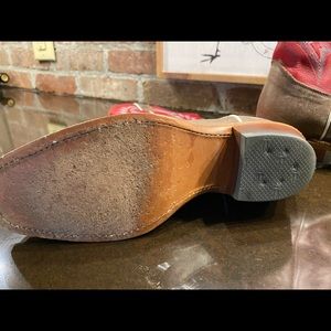 Gently used Justin brand boots